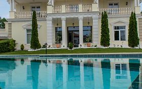 Alexov Complex Aleksion Palace